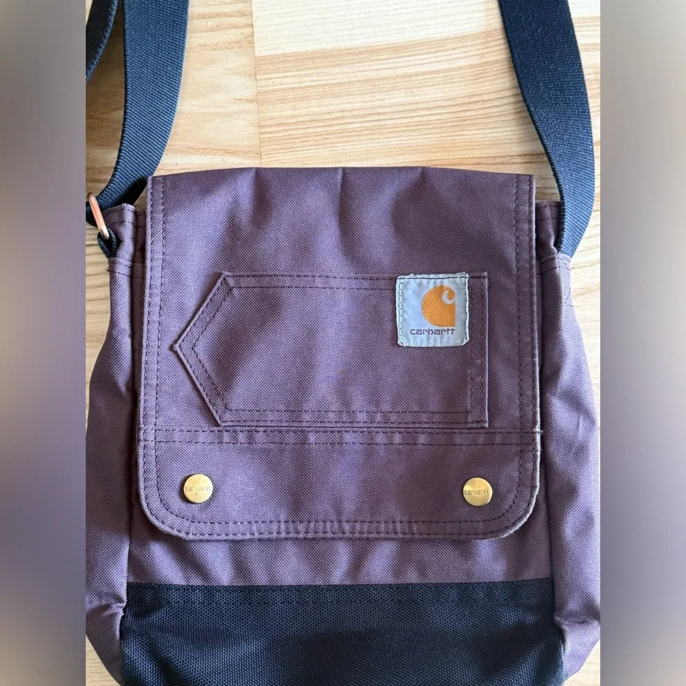 Carhartt Crossbody Wine Color Bag Women's Crossbody Carry All Tote Purse Snap - Picture 2 of 11